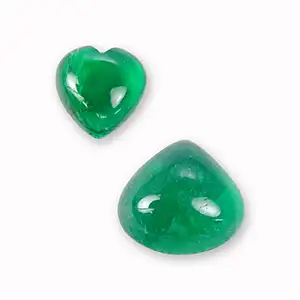 約7.9ct&2.9ct 大粒カボションカットのエメラルド入荷