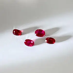 情熱の赤を宿す、ミャンマー産ルビー