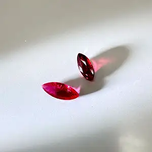 まるで真紅の矢のよう──ミャンマー産マーキスカットルビー