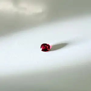 レッドスピネル──新たな8月の誕生石